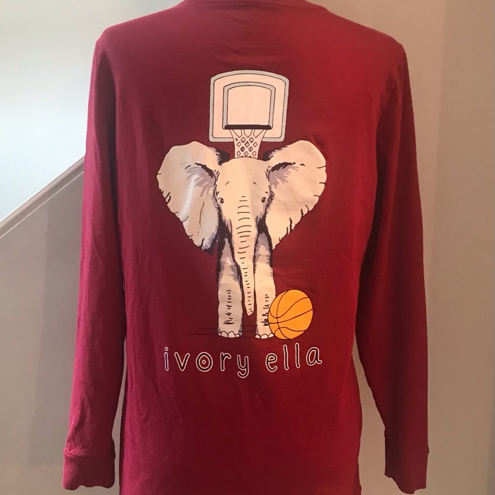 IVORY ELLA Elephant Graphic Long Sleeve Tee Shirt Sz Medium